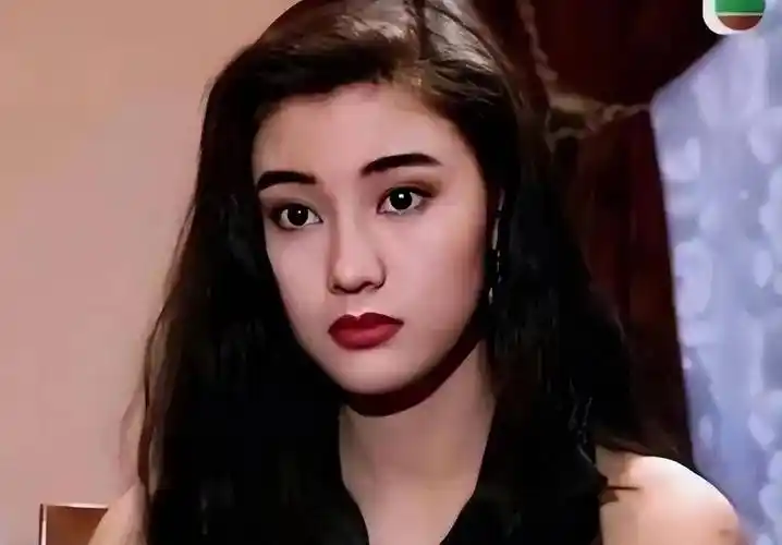 "美艳娇妻"李嘉欣,终为自己的"心机上位"付出代价._倪震_香港_生活