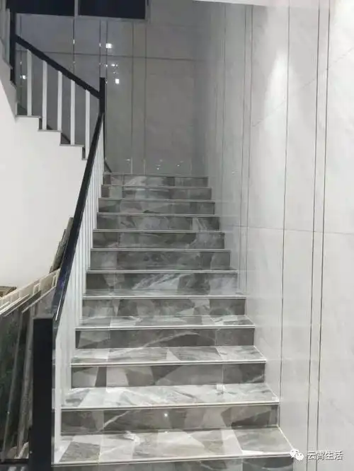 云霄罗曼缔克瓷砖旗舰店隆重开业钜惠全城享折中折错过等一年