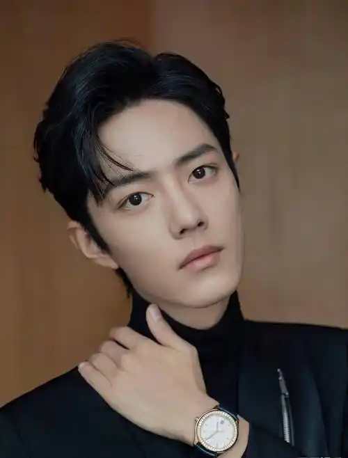 相信大家的心中都会不约而同地蹦出同一个名字,那就是"肖战"