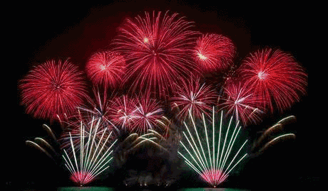 言语无法描述的浪漫前所未有的视听盛宴刷爆朋友圈梦幻·天空瀑布烟花