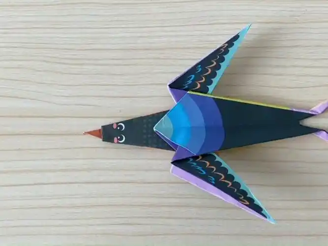 手工折纸教学一只可爱的小燕子