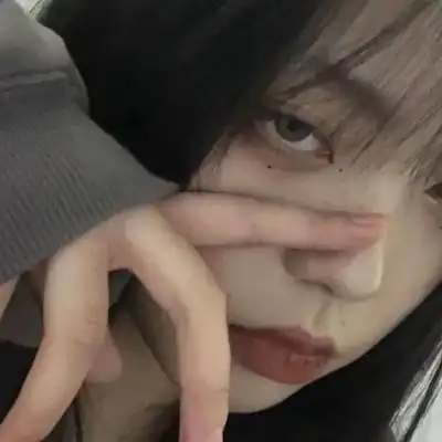 ins风头像女冷淡风高清ins冷淡风头像女忧郁厌世的头像图片