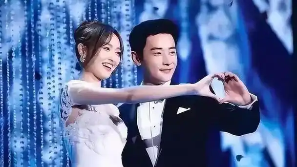 唐嫣自曝已与罗晋分居一年!