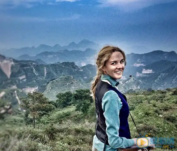 麻辣变形计铁血女教官柳莎是谁扮演的?