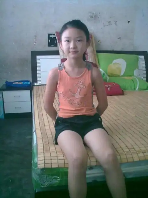 照片描述:三十六岁生日纪念,在家里用手机拍下