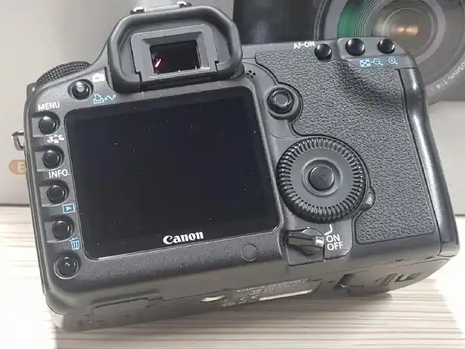 佳能5d2全画幅绝版成色