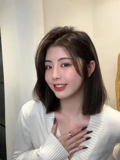 中长发免打理高级又减龄发型参考