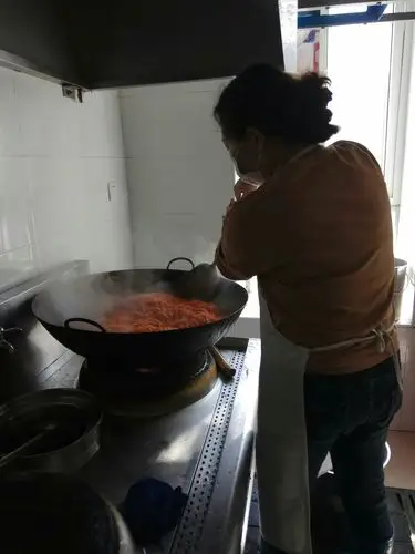 《我们的厨房》马鞍山阳光幼儿园厨房工作剪影