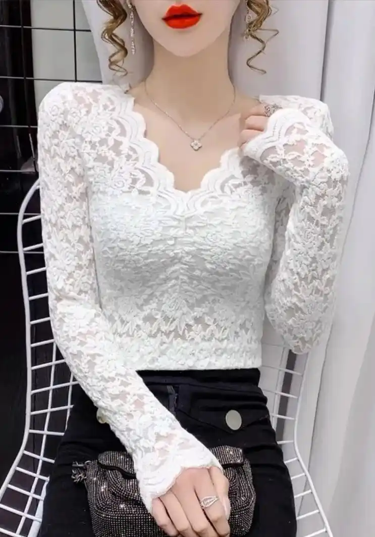 v领蕾丝打底衫女秋冬加绒加厚短款内搭时髦时尚洋气低领网纱上衣 - 抖
