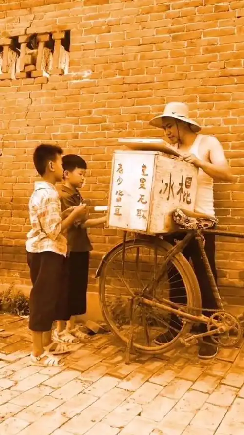 特斯拉机器人渐行渐近,擎天柱将改变我们的生活,80后不再悲催