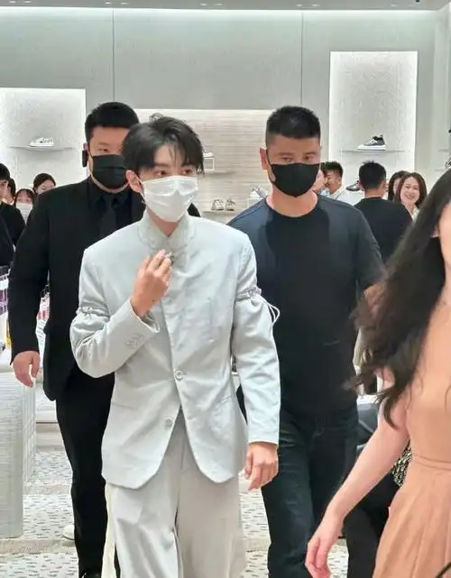 王俊凯陈飞宇侯明昊线下活动路透##王俊凯石家庄