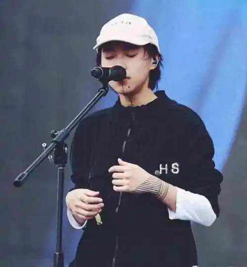 窦靖童最听周迅的话,洗掉一线天纹身,两人亲如姐妹_王菲_窦唯_李亚鹏