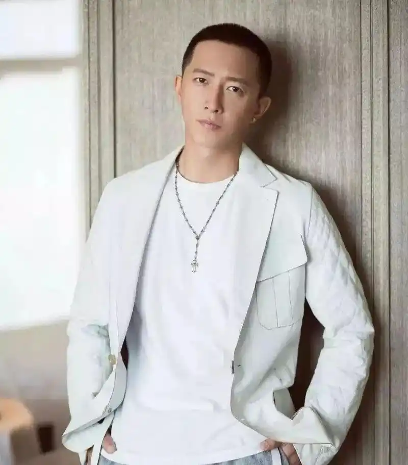 寸头也是帅裂天穹!这都是些什么神仙颜值小哥哥!