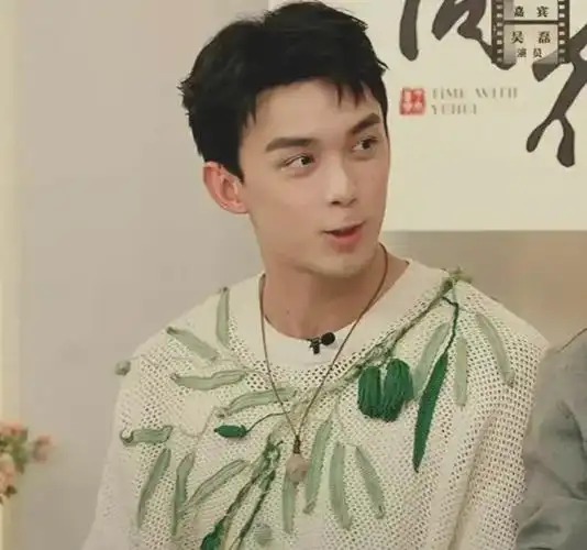 后续吴磊言出必行上次做客答应送宇辉的自行车还真给送到了