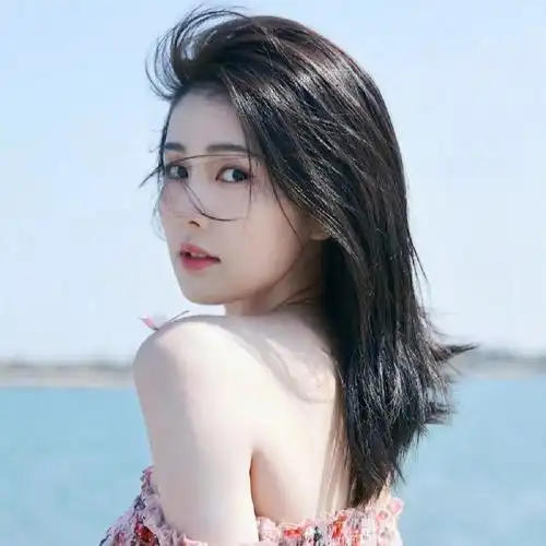 想一个人的头像女