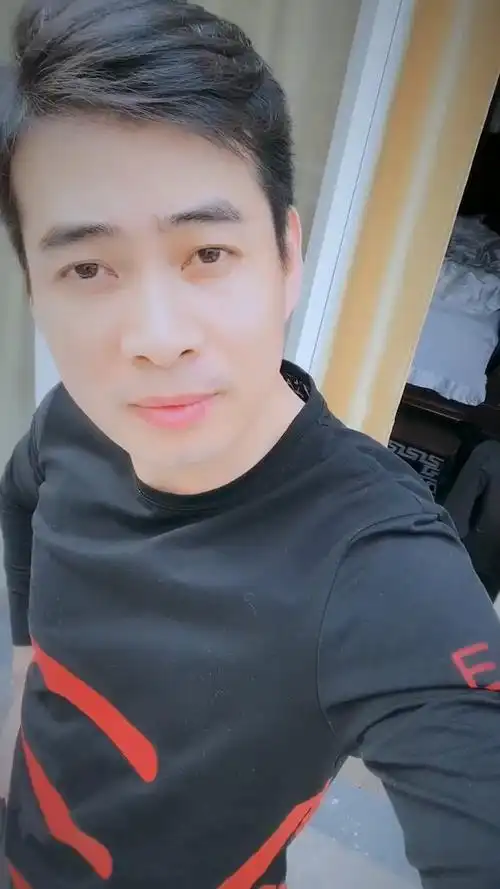 日常生活照#可爱小男生的同一组朋友圈生活自拍照素材