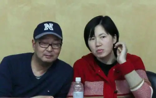 在他们离婚后,周苏红再次遇到了自己合适的对象,13年和第二任老公曹洪