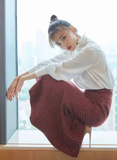 徐璐女神的高跟鞋美照_尖头_明星_红色