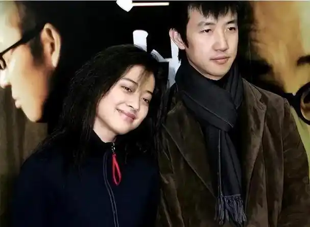 梅婷:结婚6年,花400万养不熟一个"白眼狼",二婚嫁大11岁丈夫