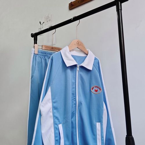 优美定做校服:明光中学冬季一套