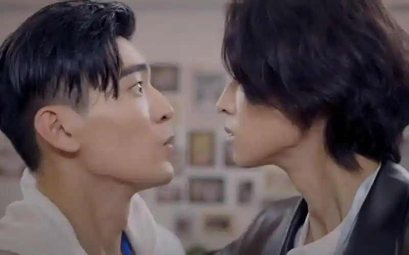 办公室强吻老攻,甜翻全场!国产《history近距离爱上你》