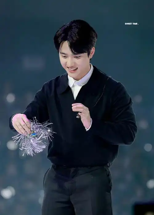 都暻秀超话【高清】240414 exo12周年fm【sweet time】x9p    "当森林