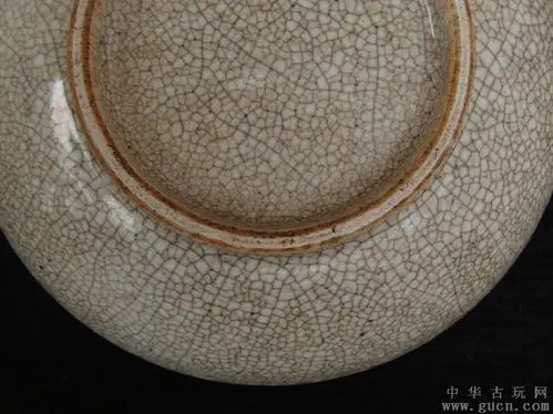 清中期哥釉大碗