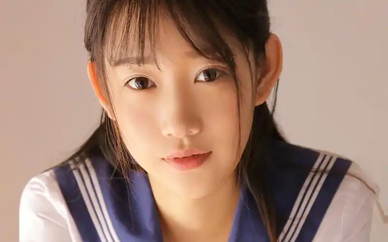 v领水手服美女清纯写真