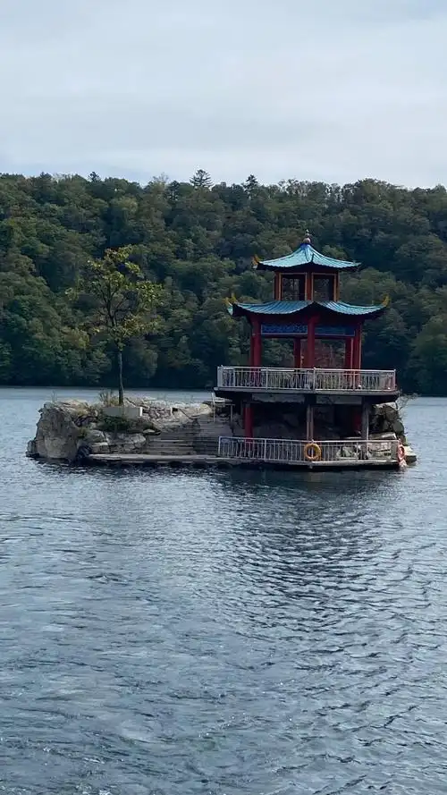 辉南三角龙湾风景区