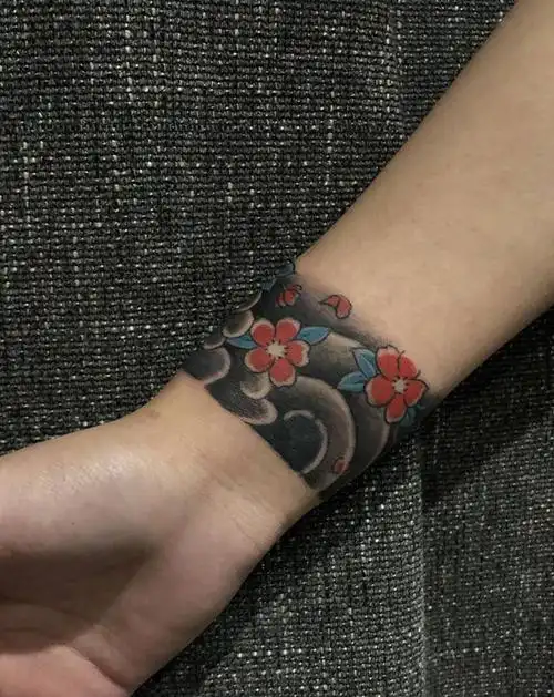 樱花手环纹身图片_手臂纹身图案