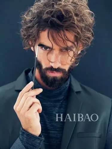 人物 男模maximiliano patane外型迷人穿衣有型   不过海报编编还是更