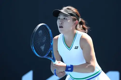 朱琳本届温网闯入第二轮.