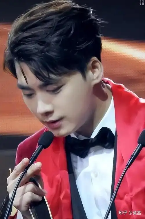 今天才知道,演员"李易峰"被封杀原因,原来是因为"李沁"