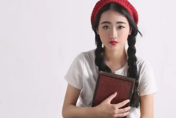 蔡徐坤,杨可伊,蔡徐坤杨可伊什么关系,蔡徐坤的女朋友