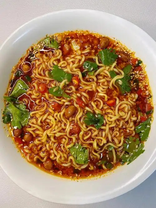 酸汤泡面方便面最好吃的做法