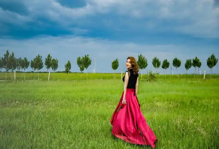 做一个心中有爱;的阳光女人.