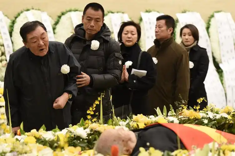 葛存壮的遗体告别仪式于3月8日上午9点钟在八宝山大礼堂举行.