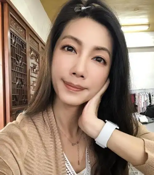 回顾圈内"女海王"林韦君:29年交往超14任男友,45岁无人敢娶