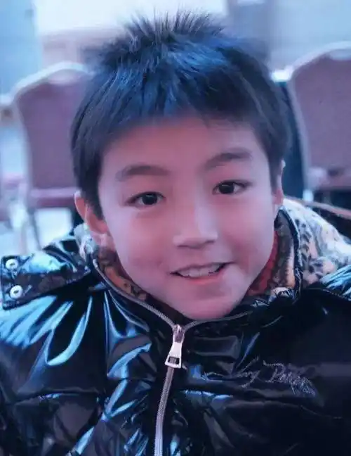 王俊凯出道10年.