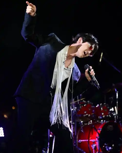 「kelvinmontalbo」ins更新俊勉迪拜迷你演唱会 高清图24p(2)「网页