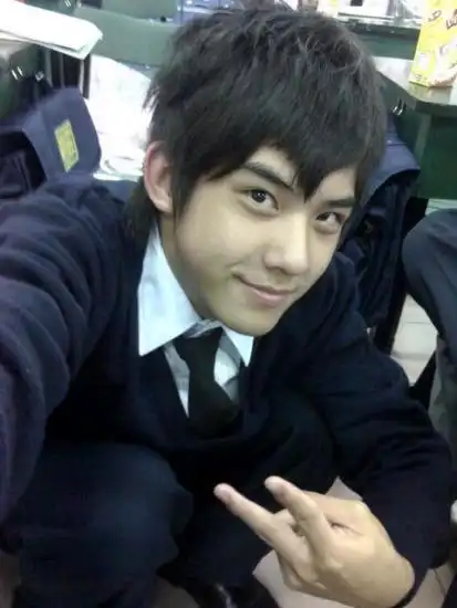 求张蔡贵霖(呱呱)的照片