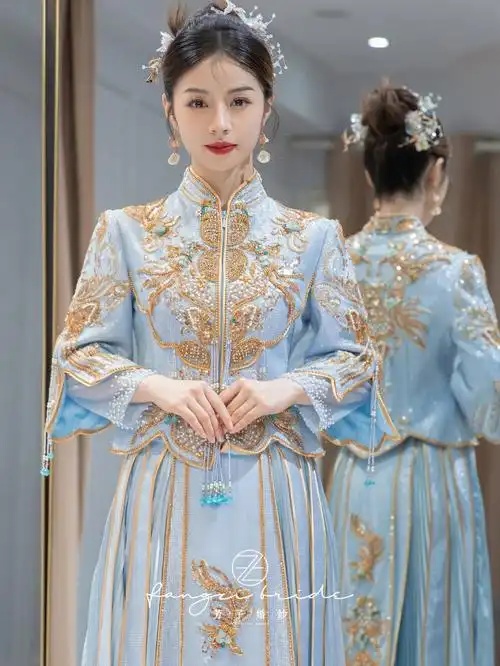 朝暮之间,岁月漫长,你是一生欢喜清新的蓝色秀禾服,温婉灵动,美到别致