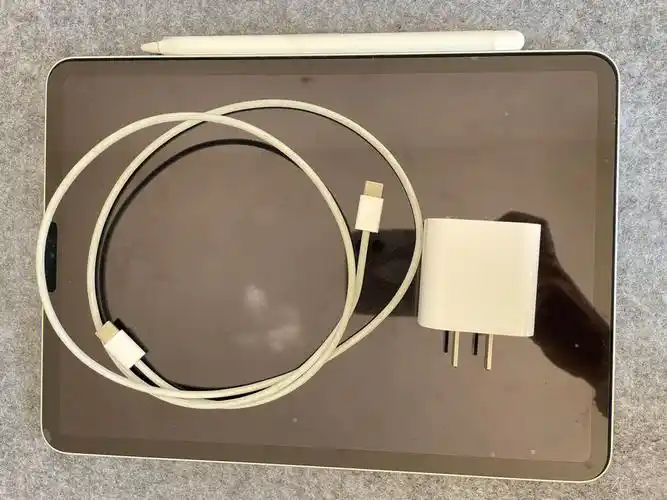 用华为数据线苹果充电头给ipadpro充电