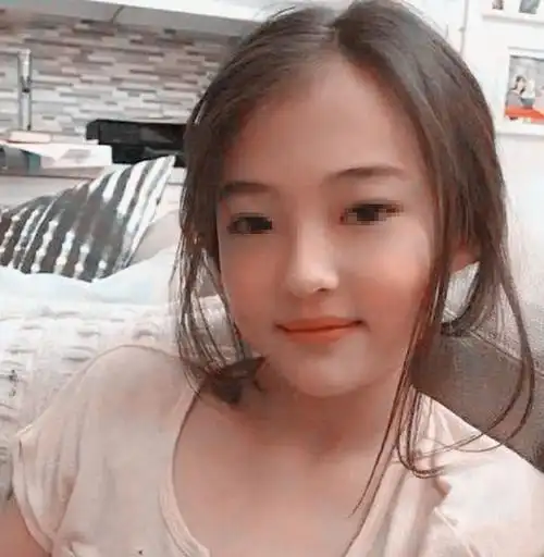 还记得10岁最性感小女生吗身材不输成年人早熟现状惹人忧