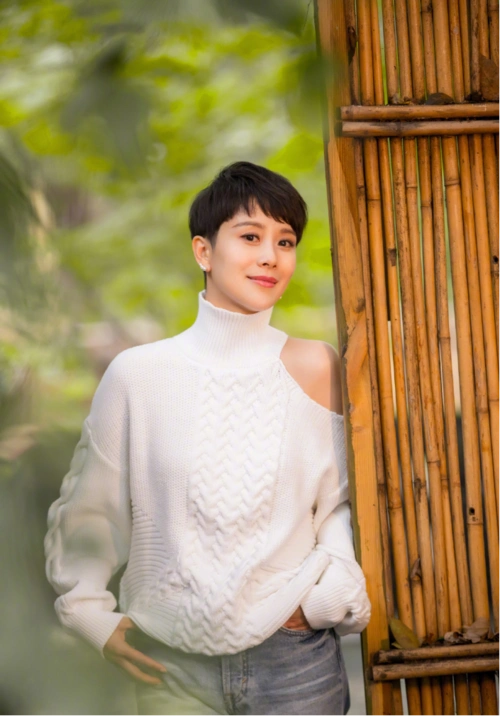 她今年40岁,曾是国民媳妇,现是热血女记者,她是个好演员!