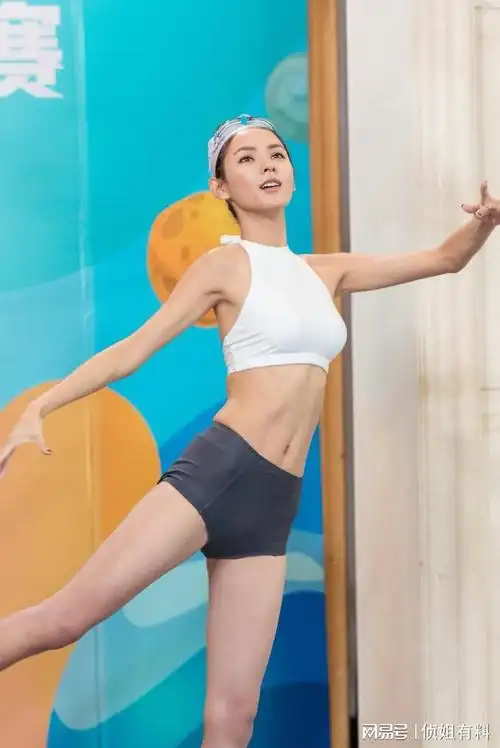 张予曦综艺泳衣现场近距离抓拍原生态无修复原图单张25m676767