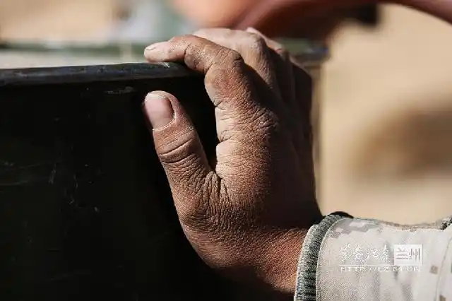 无人区守军生活极其艰苦