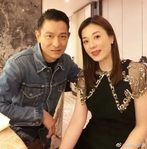 刘德华的舞伴赖文慧结婚了没有,她是哪里人?