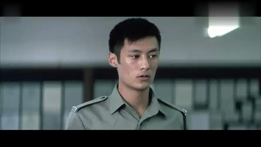 无间道陈冠希看到陈永仁去毒贩当卧底表示很羡慕想跟他换换