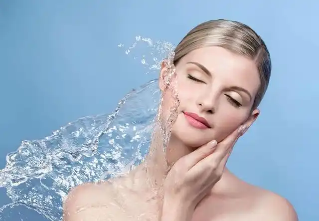 脸用什么洗可以变白-用什么东西洗脸可以让脸变白